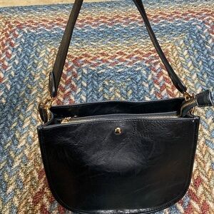 Ah dorned Like new Purse